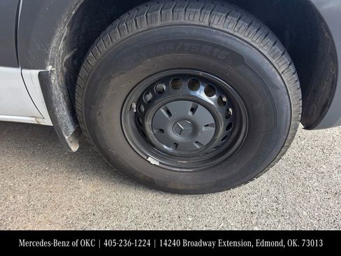 Used 2025 Mercedes-Benz Sprinter 2500 image 8