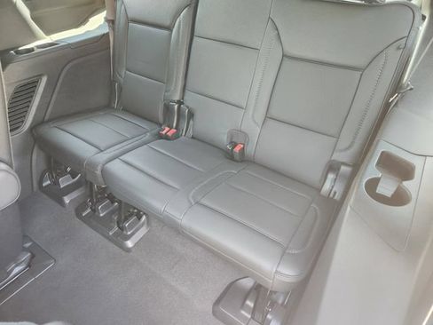 Used 2023 GMC Yukon Denali AWD/4WD image 30