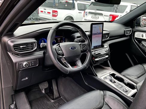 Used 2022 Ford Explorer ST w/ Equipment Group 401A image 17