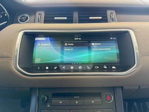 Used 2019 Land Rover Range Rover Evoque SE Premium image 37