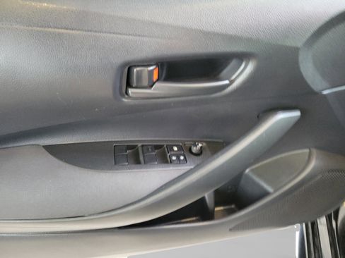 Used 2023 Toyota Corolla LE image 28