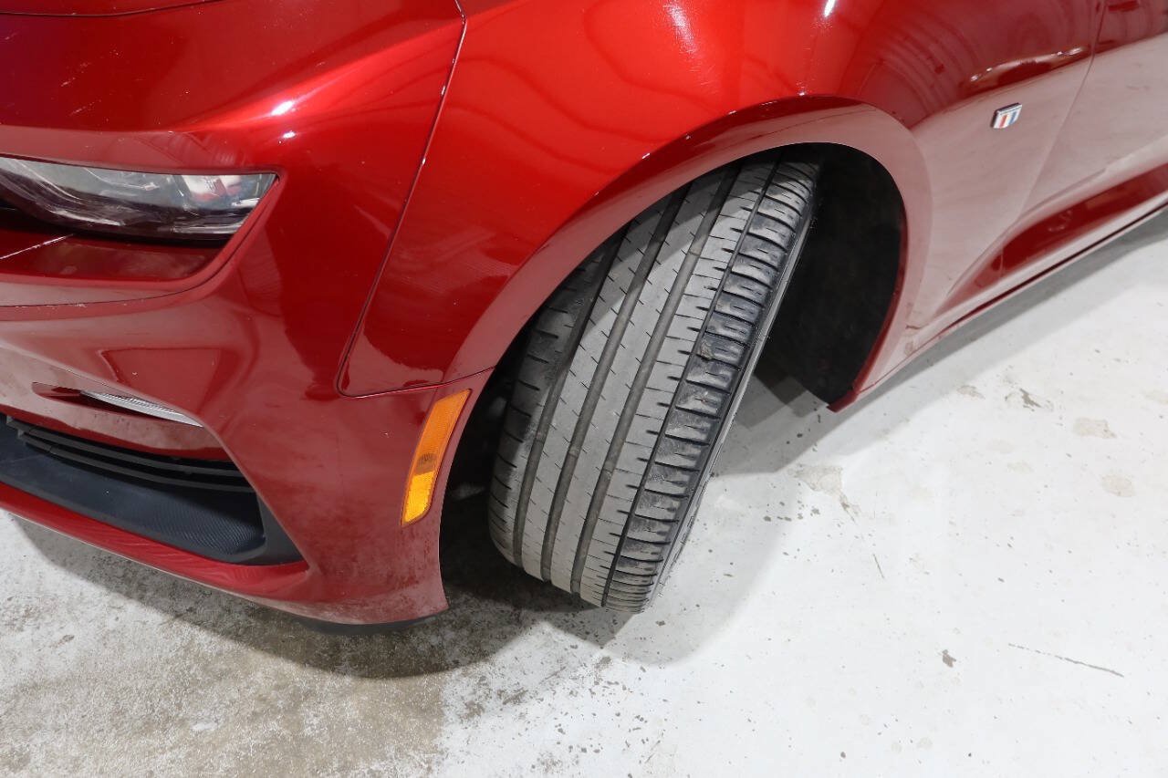 Used 2021 Chevrolet Camaro SS RWD image 11