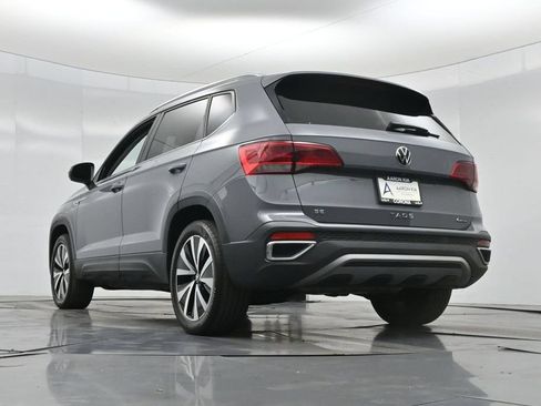 Used 2023 Volkswagen Taos SE w/ Panoramic Sunroof Package AWD/4WD image 54