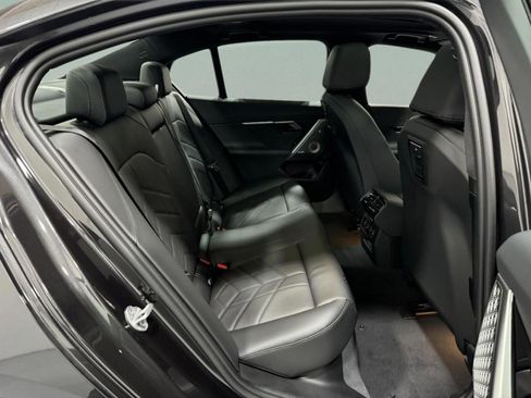 New 2026 BMW 550e xDrive image 11