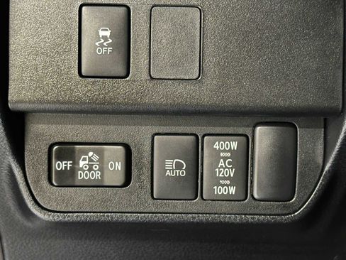 Certified 2023 Toyota Tacoma TRD Off-Road image 17