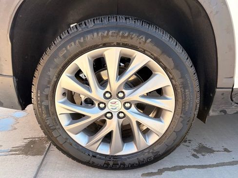 Used 2026 Buick Enclave Preferred FWD image 5