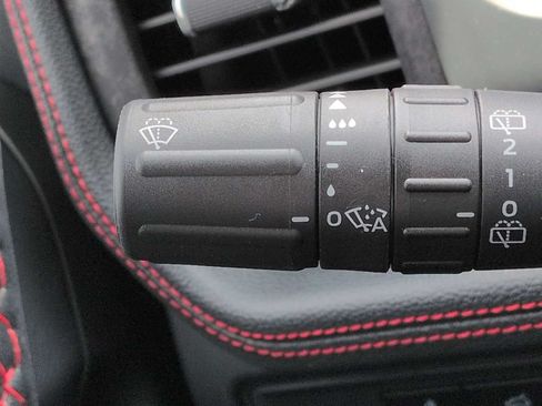 Used 2024 Ford Expedition Limited AWD/4WD image 28