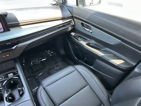 New 2025 Nissan Murano SL image 12