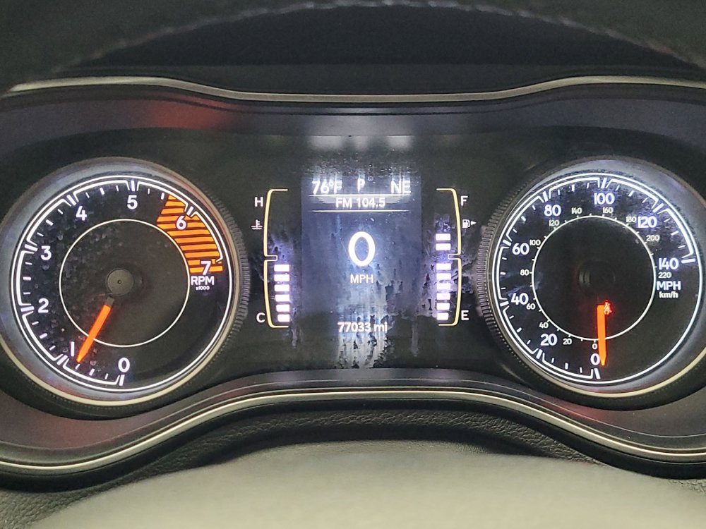 Used 2019 Jeep Cherokee Latitude Plus FWD image 23
