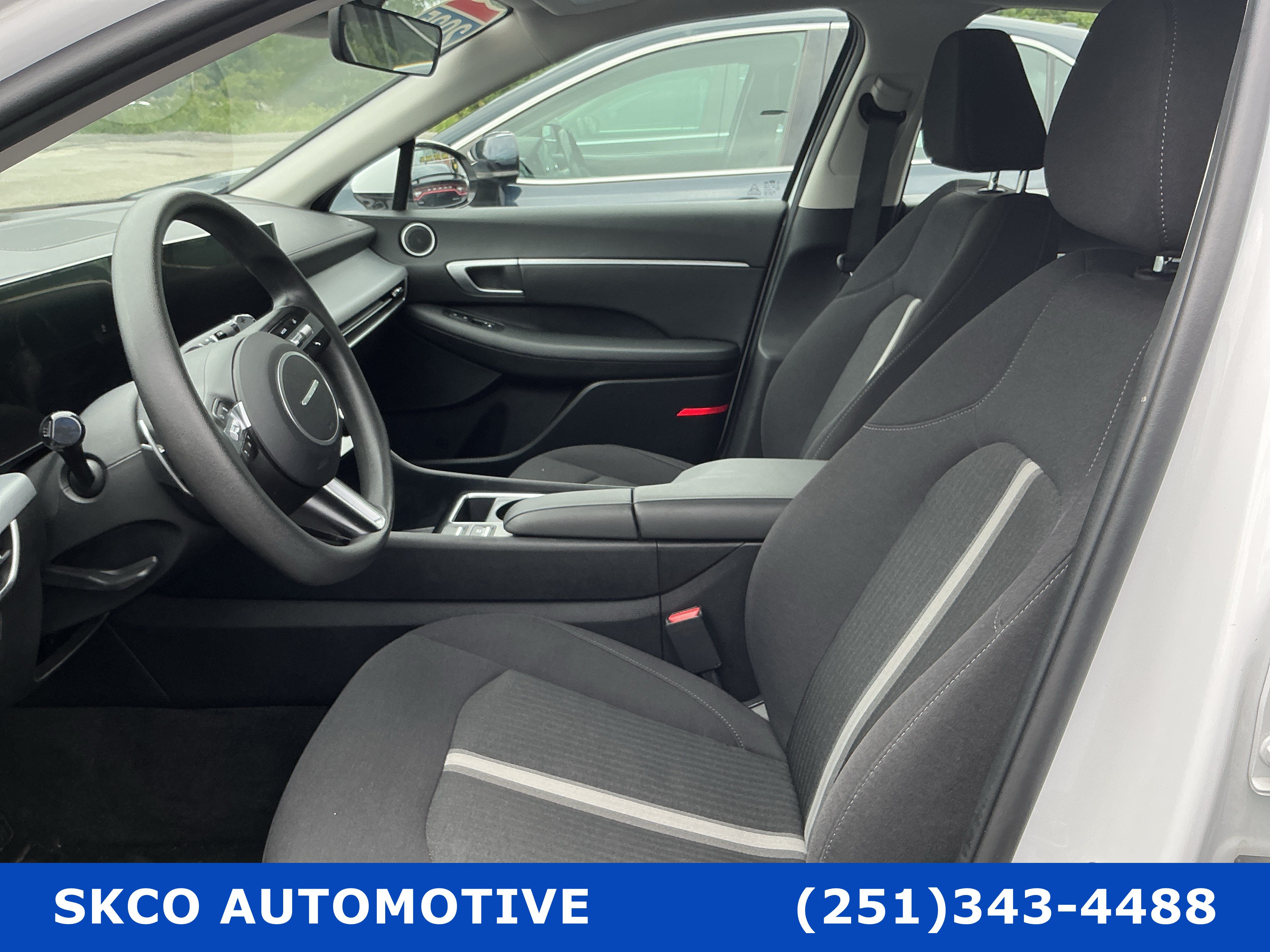 Used 2025 Hyundai Sonata SEL FWD image 11