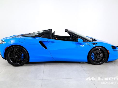 New 2025 McLaren Artura Spider image 11