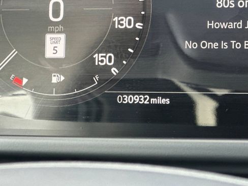 Used 2024 Land Rover Defender 110 X image 35