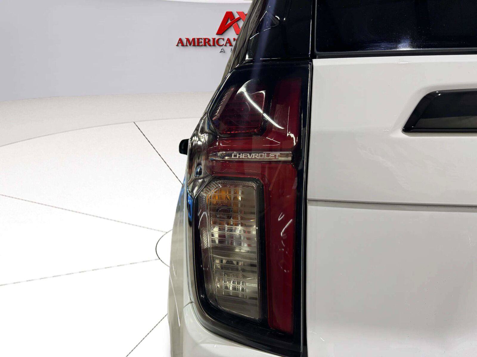 Used 2022 Chevrolet Tahoe RST w/ Luxury Package AWD/4WD image 13