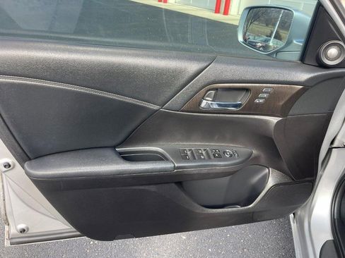 Used 2014 Honda Accord EX-L image 19