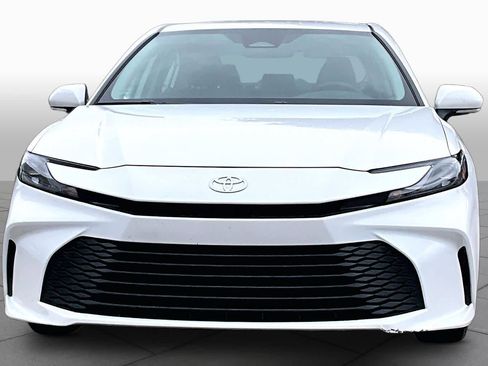 Used 2026 Toyota Camry LE FWD image 4