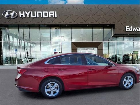 Used 2024 Chevrolet Malibu LT image 8