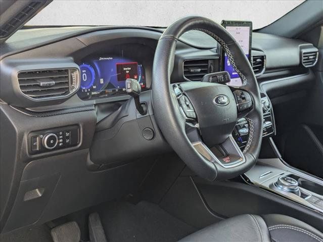 Used 2023 Ford Explorer ST w/ Equipment Group 401A AWD/4WD image 3