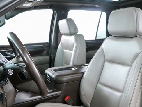 Used 2023 GMC Yukon SLT AWD/4WD image 27