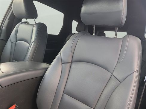 Used 2024 Buick Enclave Essence w/ Technology Package image 24