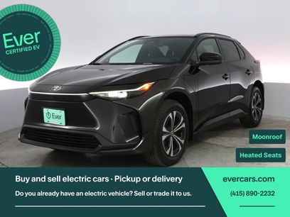 Used 2024 Toyota bZ4X XLE w/ Weather Package