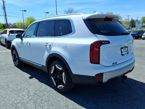 Used 2023 Kia Telluride S AWD/4WD image 6
