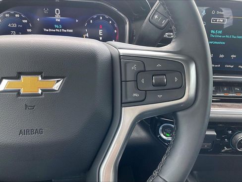 Used 2025 Chevrolet Silverado 2500 LTZ w/ LTZ Plus Package AWD/4WD image 20