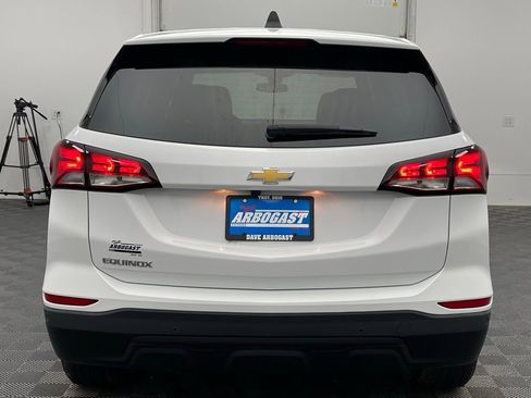 Used 2024 Chevrolet Equinox LS w/ LS Convenience Package FWD image 7