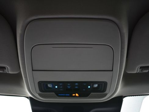Used 2025 Ford Expedition Platinum AWD/4WD image 45