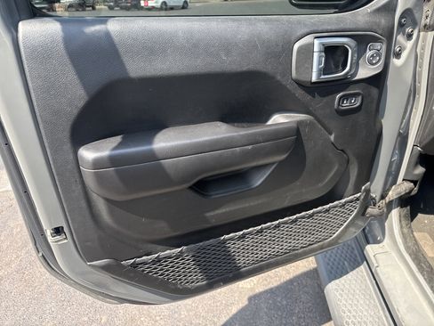 Used 2021 Jeep Wrangler Unlimited Sport w/ Sun And Sound Package AWD/4WD image 15