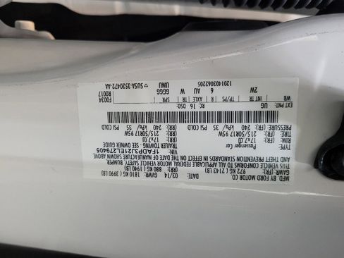 Used 2014 Ford Focus Titanium FWD image 33