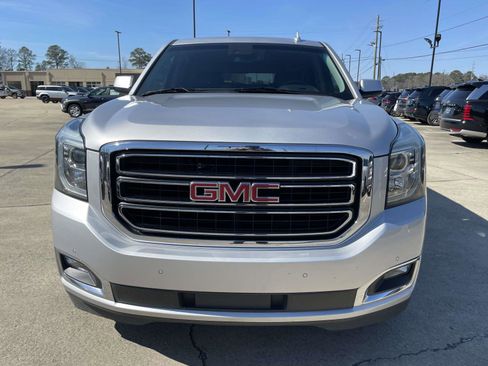 Used 2018 GMC Yukon XL SLT w/ HD Trailering Package image 6