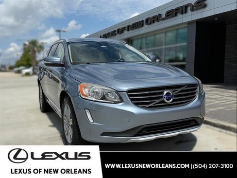 Used 2017 Volvo XC60 T5 Inscription w/ Preferred Option Package FWD image 1
