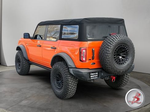 Used 2022 Ford Bronco Badlands w/ Sasquatch Package image 5