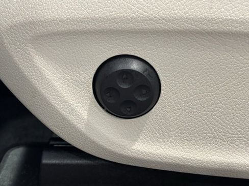 Used 2021 Mercedes-Benz GLE 350 image 13