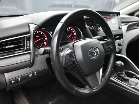 Used 2024 Toyota Camry XSE FWD image 12