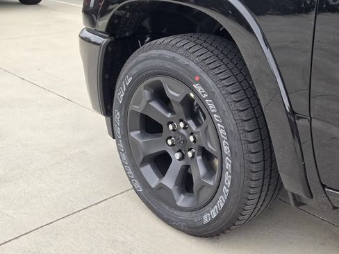 New 2026 RAM 1500 2WD Crew Cab image 7