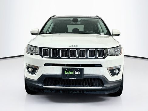 Used 2018 Jeep Compass Limited w/ Navigation Group AWD/4WD image 2