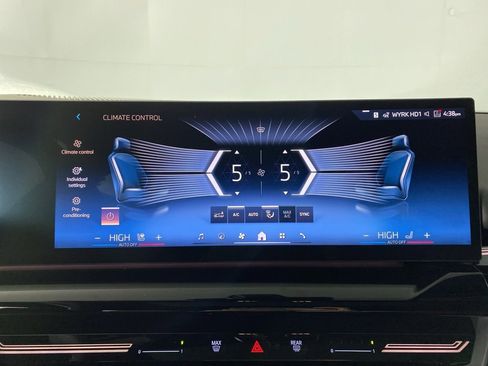 New 2026 BMW 530i xDrive w/ Premium Package image 15