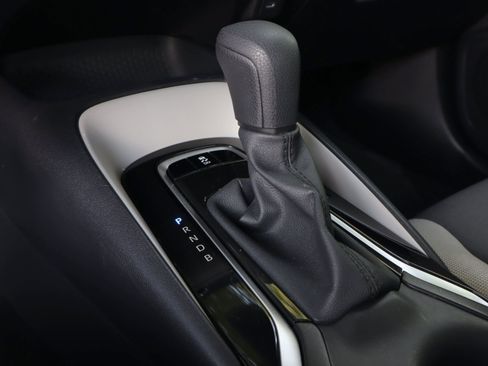 Used 2025 Toyota Corolla LE FWD image 15