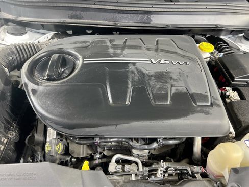 Used 2022 Jeep Cherokee Latitude Lux AWD/4WD image 28