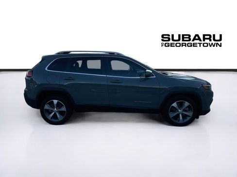 Used 2021 Jeep Cherokee Limited FWD image 8
