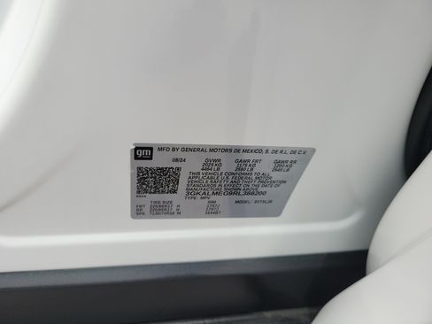 Used 2024 GMC Terrain SLE w/ Driver Convenience Package FWD image 32