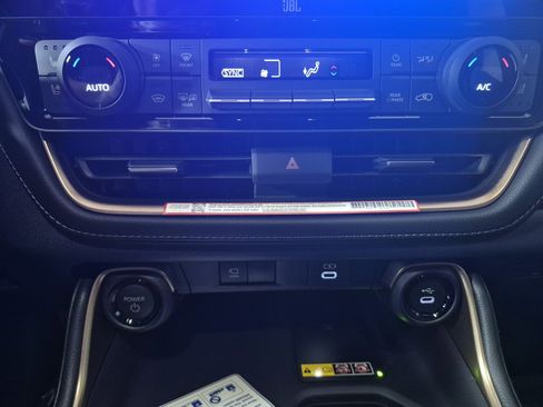 New 2026 Toyota Grand Highlander Hybrid MAX Limited image 32