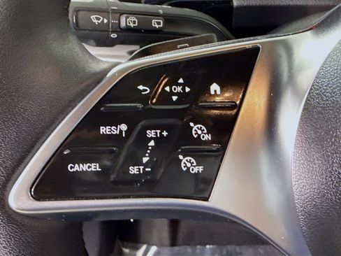 Used 2025 Mercedes-Benz GLA 250 4MATIC image 14