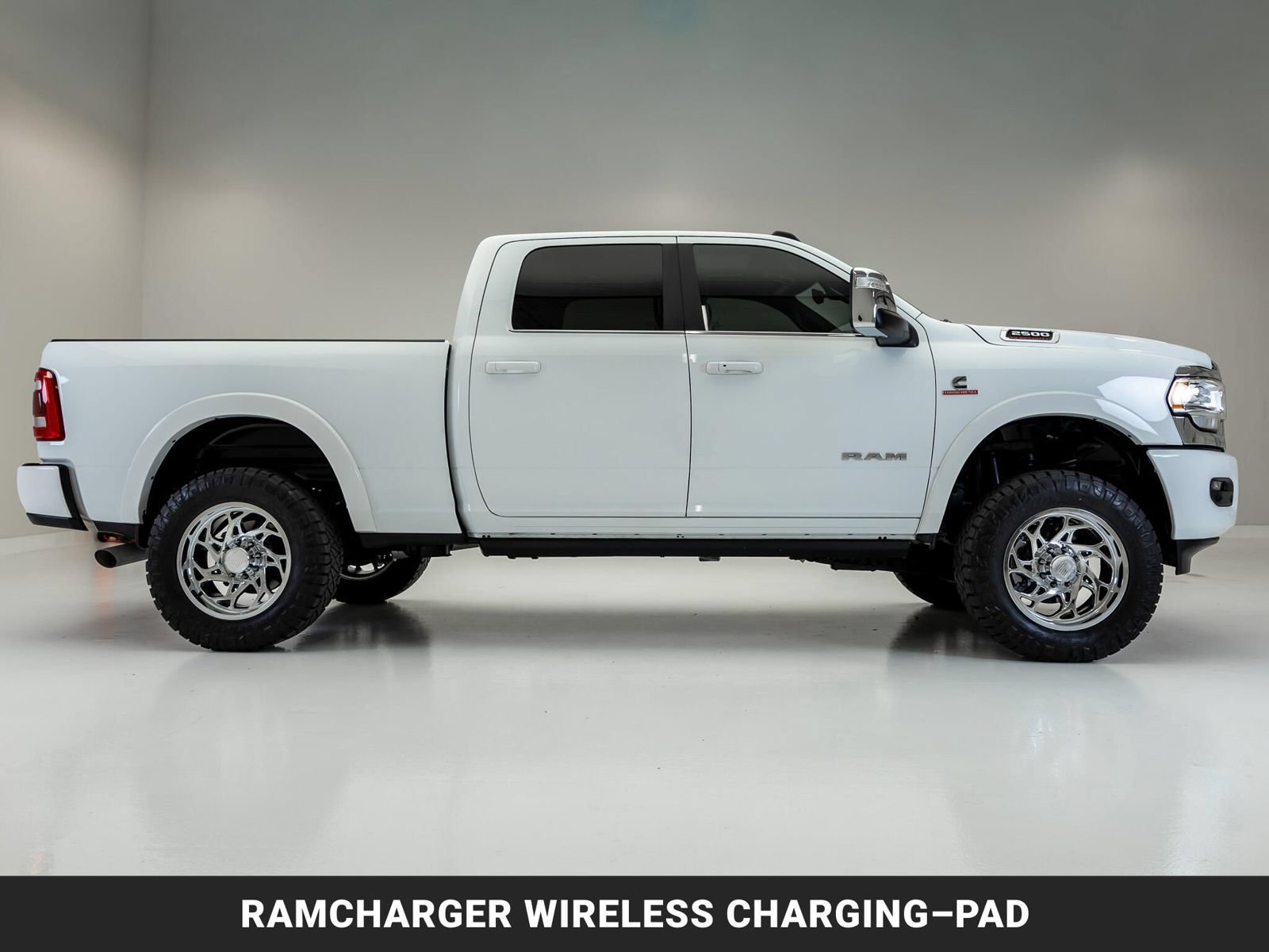 Used 2024 RAM 2500 Limited w/ Safety Group AWD/4WD image 10