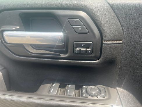 Used 2021 GMC Sierra 2500 AT4 w/ AT4 Premium Plus Package AWD/4WD image 10
