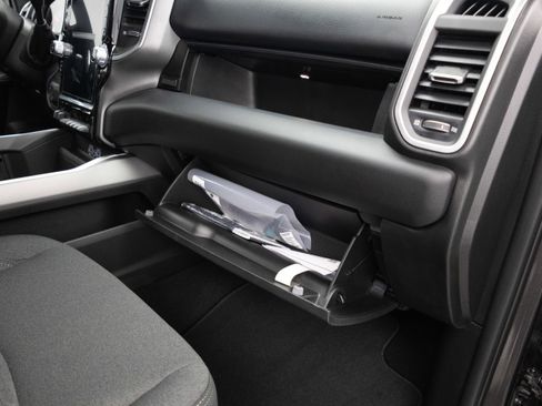 New 2026 RAM 2500 Big Horn AWD/4WD image 26