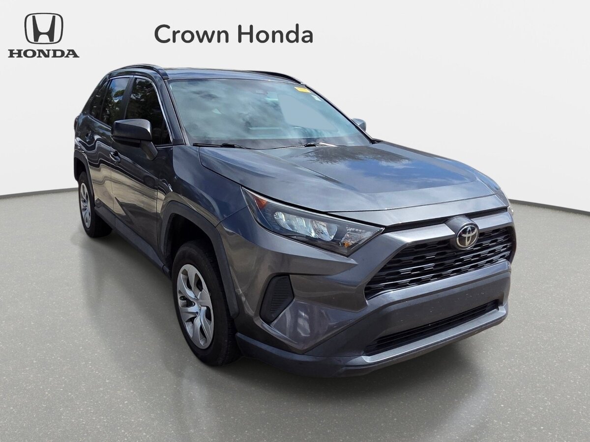 Used 2021 Toyota RAV4 LE FWD image 7