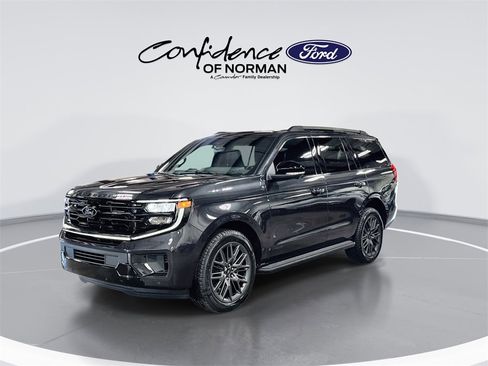 New 2026 Ford Expedition Platinum image 4