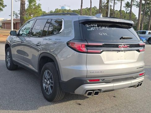 Used 2025 GMC Acadia Elevation image 5